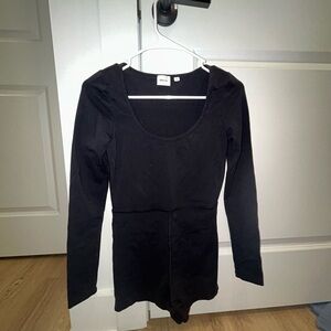 Aritzia Black Long Sleeve Top